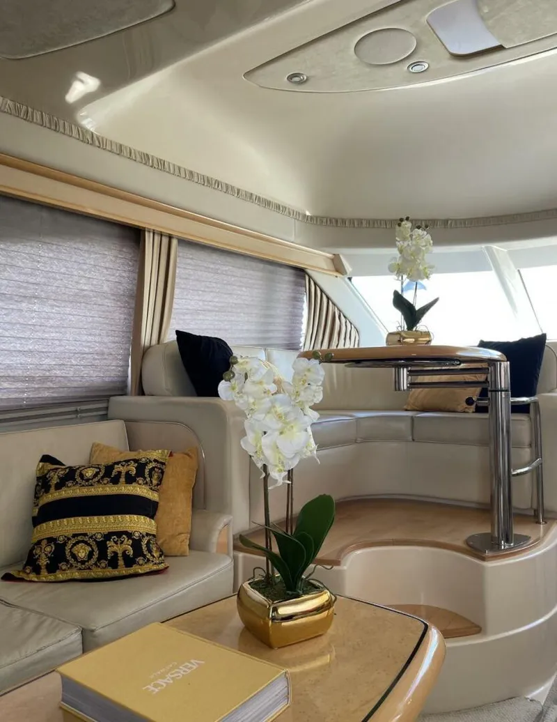Slide: The Image of Sea Ray 42 Sedan Bridge 2004 - 15