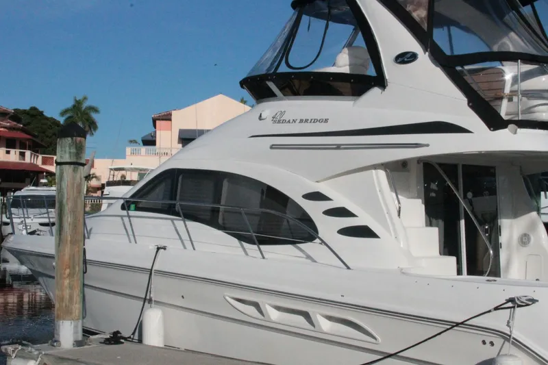 Slide: The Image of Sea Ray 42 Sedan Bridge 2004 - 3
