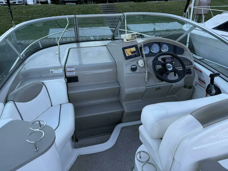 Slide: The Image of Sea Ray Sundancer 240 2007 - 7
