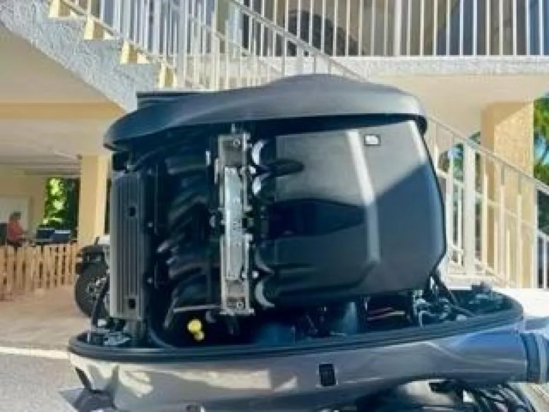 Slide: The Image of Croswait Custom 21 Center Console 2020 - 25