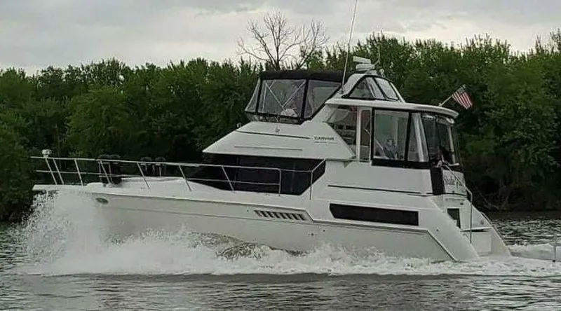 Slide: The Image of Carver Yachts 355 Aft Cabin 1998 - 5