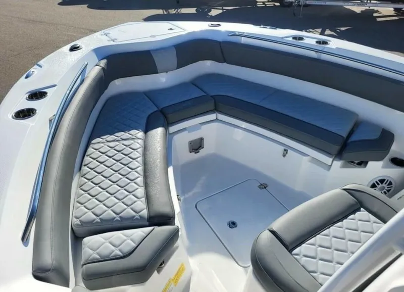 Slide: The Image of NauticStar 222 Offshore 2025 - 4