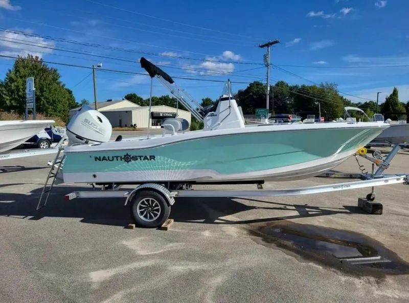 Slide: The Image of NauticStar 191 Hybrid 2025 - 3