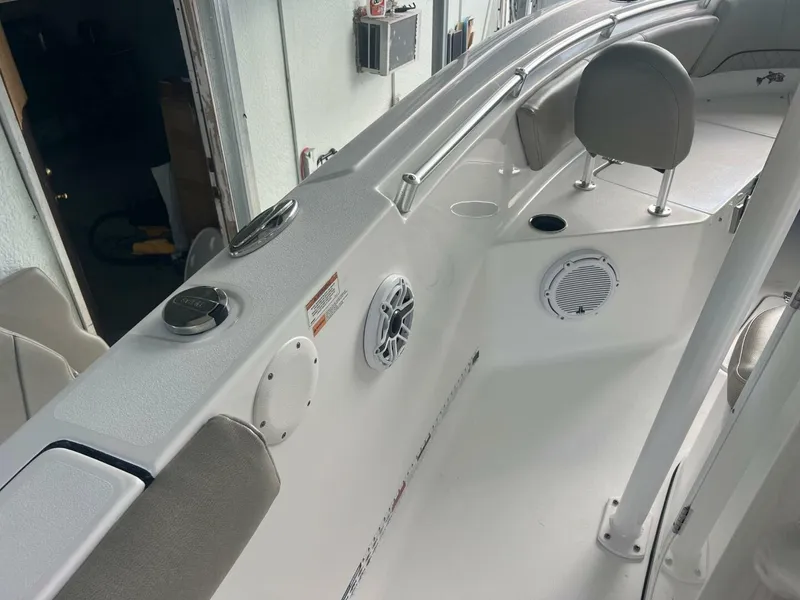 Slide: The Image of Sportsman 232 Platinum Center Console 2021 - 12