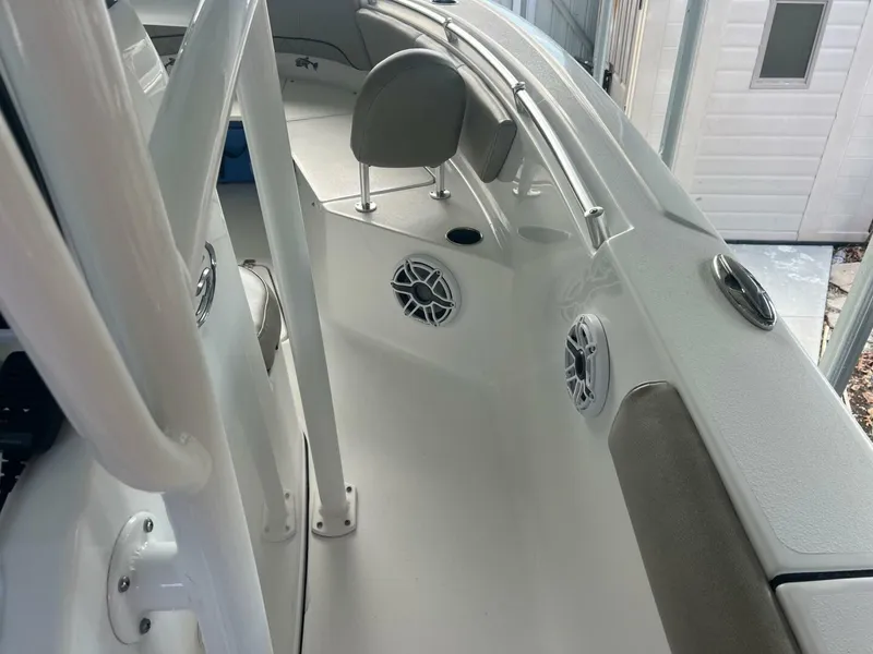 Slide: The Image of Sportsman 232 Platinum Center Console 2021 - 13