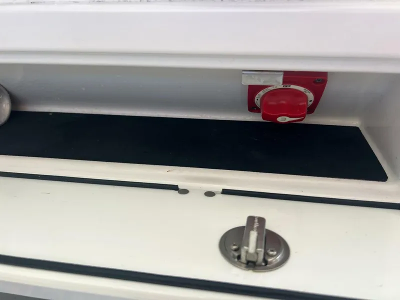 Slide: The Image of Sportsman 232 Platinum Center Console 2021 - 30