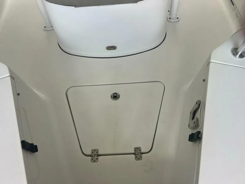 Slide: The Image of Sportsman 232 Platinum Center Console 2021 - 38