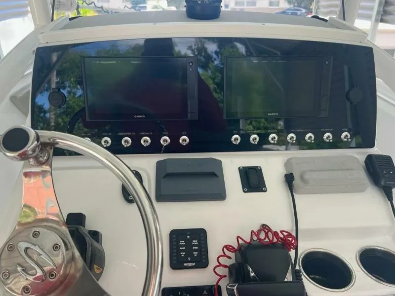Slide: The Image of Sportsman 232 Platinum Center Console 2021 - 8