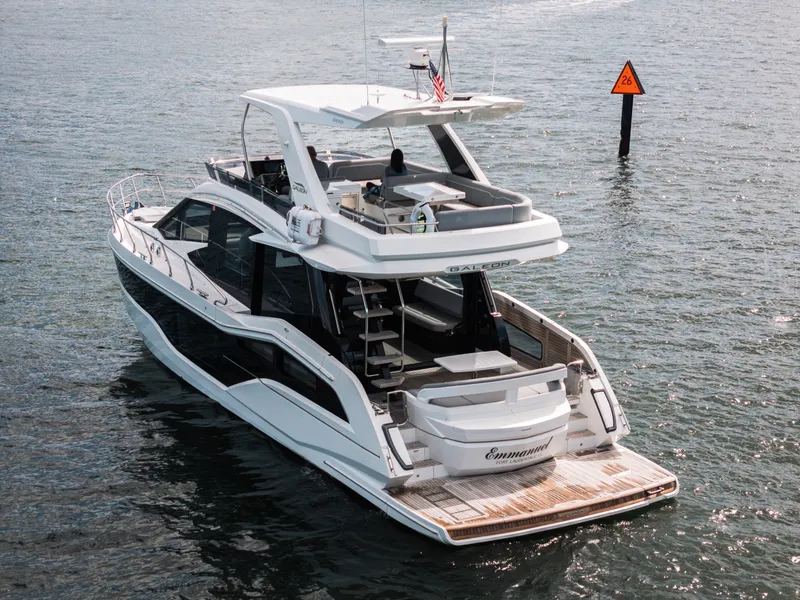 Slide: The Image of Galeon 500 FLY 2024 - 13