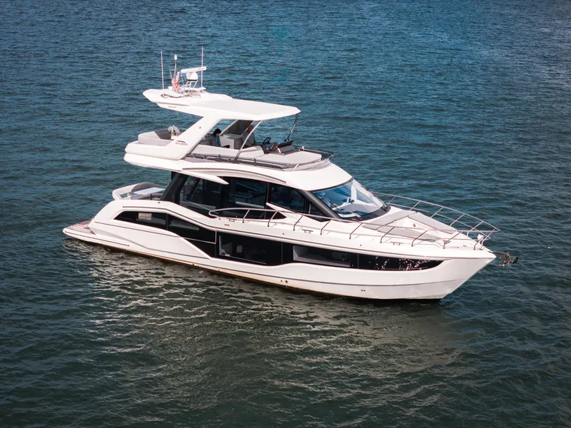 Slide: The Image of Galeon 500 FLY 2024 - 2