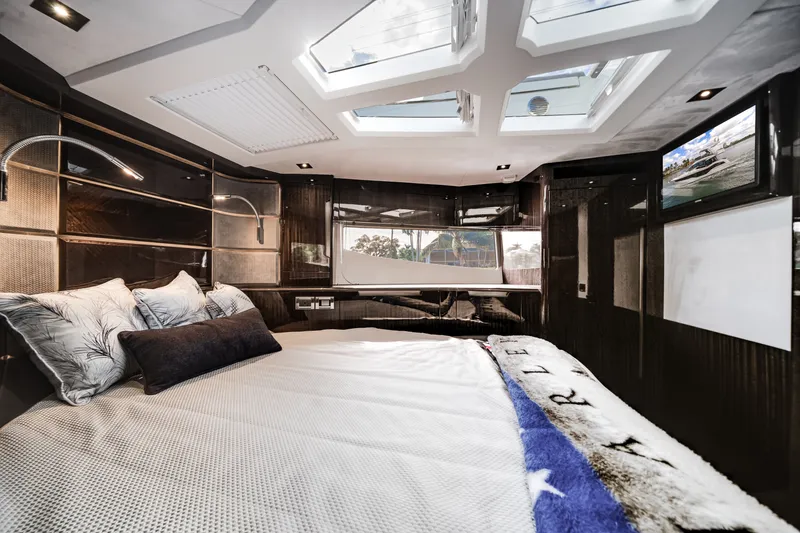 Slide: The Image of Galeon 500 FLY 2024 - 50