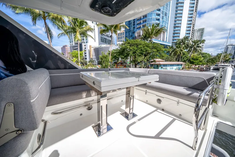 Slide: The Image of Galeon 500 FLY 2024 - 65