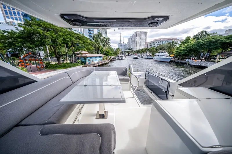 Slide: The Image of Galeon 500 FLY 2024 - 67