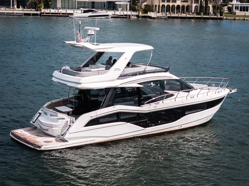 Slide: The Image of Galeon 500 FLY 2024 - 8