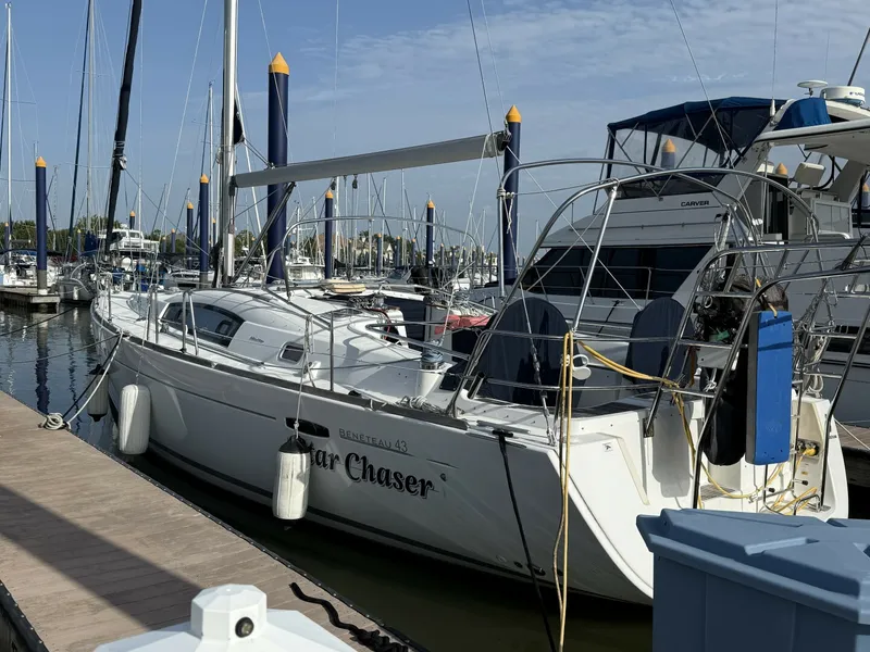 The Image of Beneteau Oceanis 43 2008 - 0