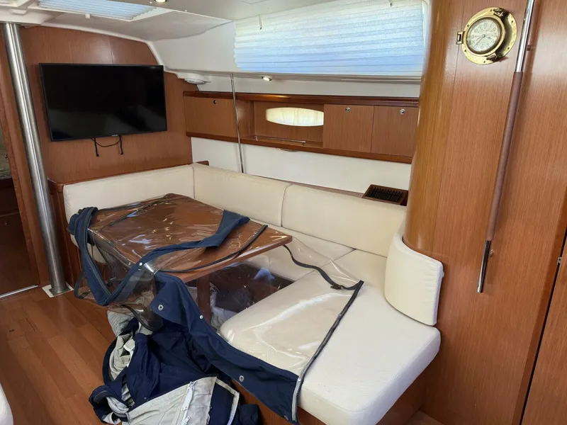 Slide: The Image of Beneteau Oceanis 43 2008 - 13