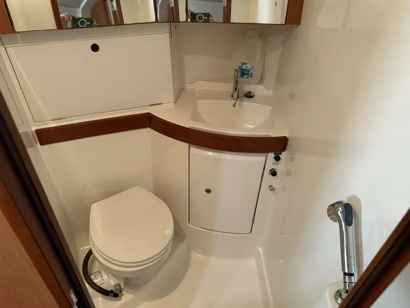 Slide: The Image of Beneteau Oceanis 43 2008 - 17