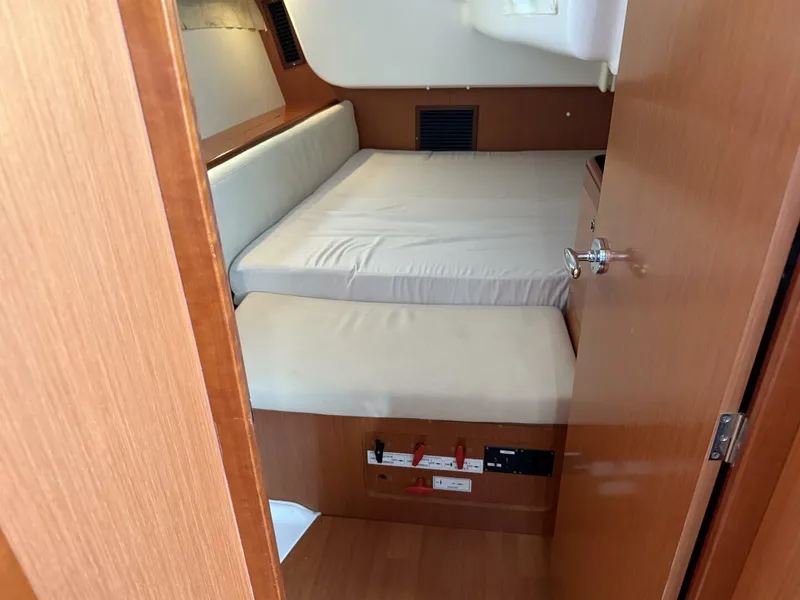 Slide: The Image of Beneteau Oceanis 43 2008 - 20