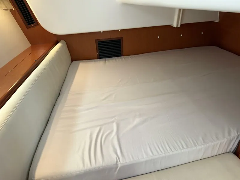 Slide: The Image of Beneteau Oceanis 43 2008 - 21