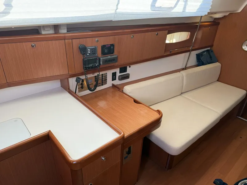 Slide: The Image of Beneteau Oceanis 43 2008 - 9