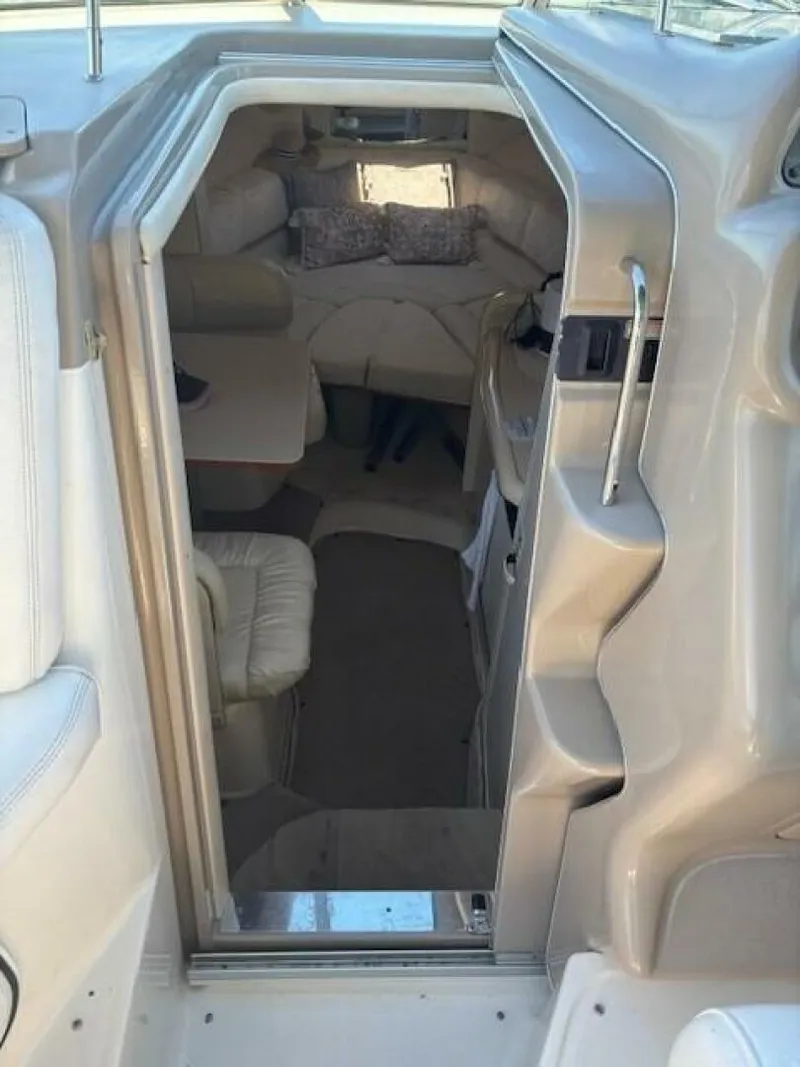 Slide: The Image of Sea Ray 270 Sundancer 2000 - 10