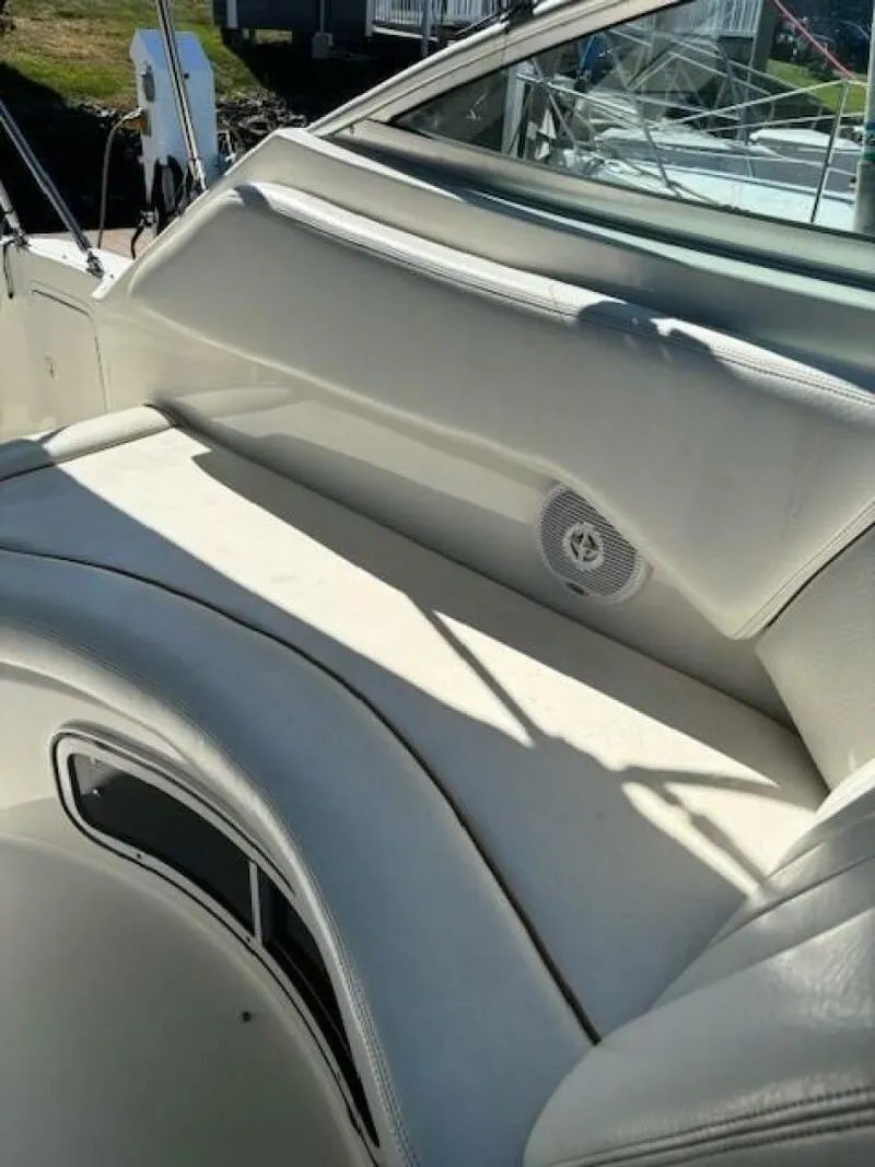 Slide: The Image of Sea Ray 270 Sundancer 2000 - 18