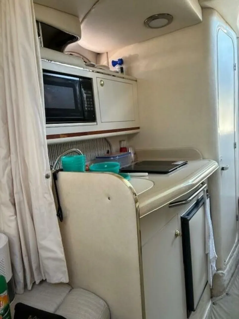 Slide: The Image of Sea Ray 270 Sundancer 2000 - 2