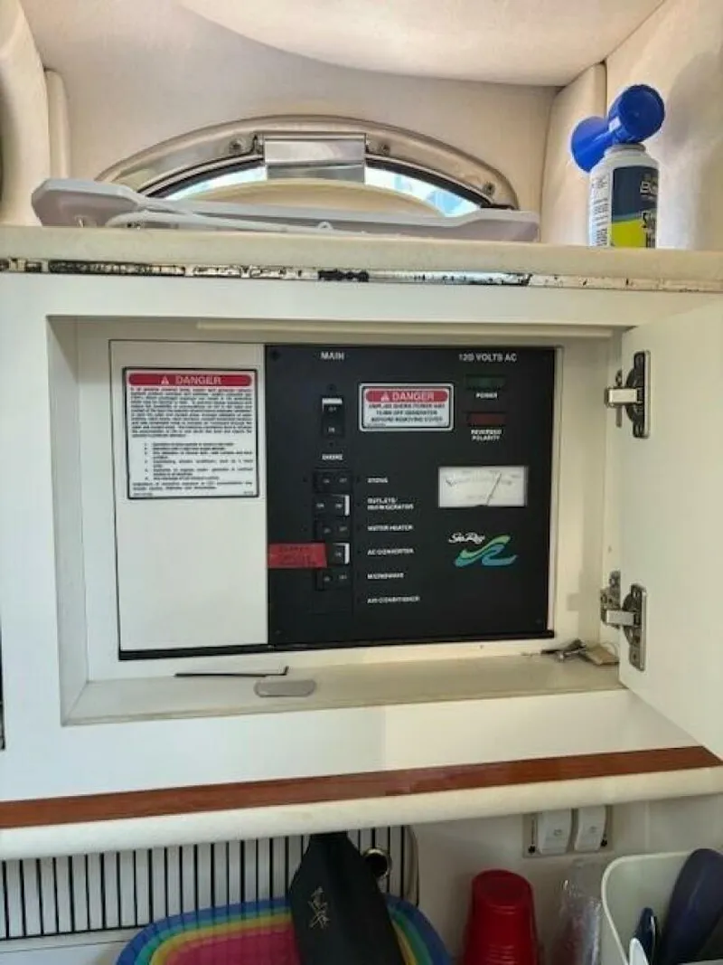 Slide: The Image of Sea Ray 270 Sundancer 2000 - 5