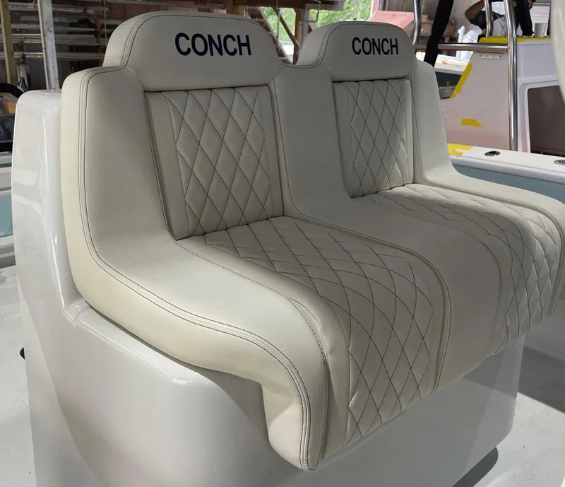 Slide: The Image of Conch 33 2022 - 4