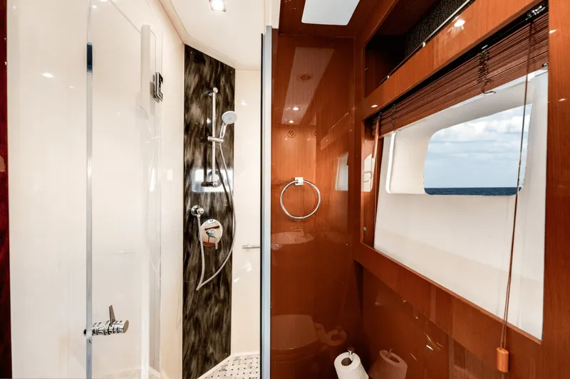 Slide: The Image of Sea Ray 510 FLYBRIDGE 2017 - 21
