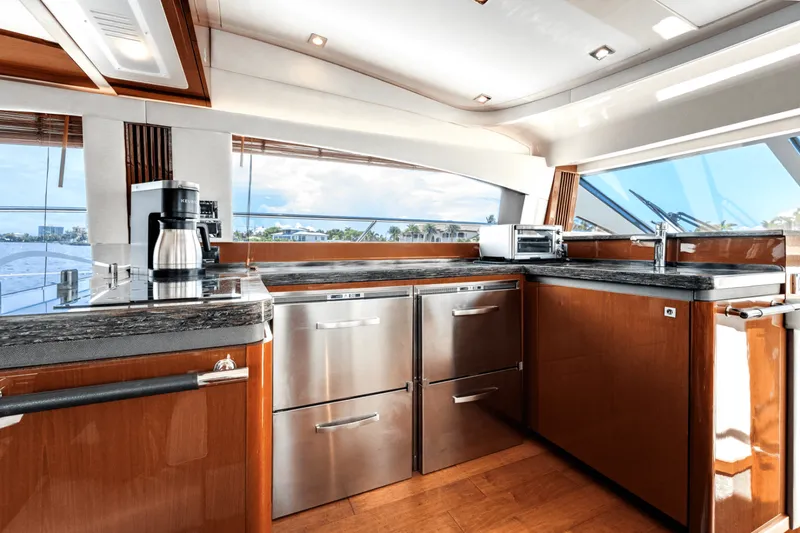 Slide: The Image of Sea Ray 510 FLYBRIDGE 2017 - 26