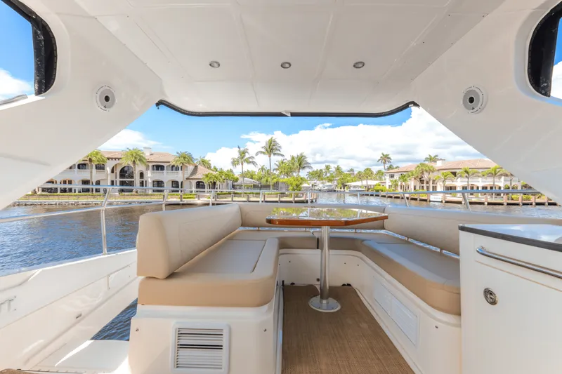 Slide: The Image of Sea Ray 510 FLYBRIDGE 2017 - 38