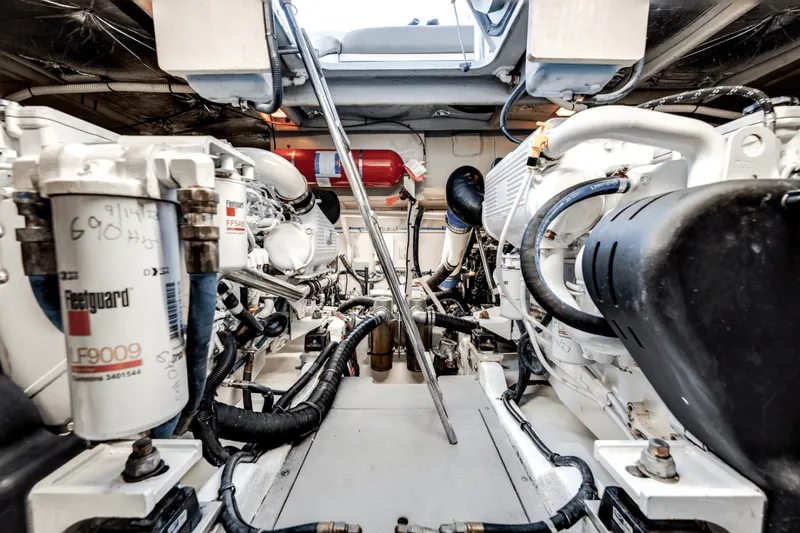 Slide: The Image of Sea Ray 510 FLYBRIDGE 2017 - 46