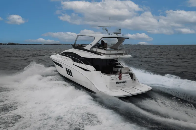 Slide: The Image of Sea Ray 510 FLYBRIDGE 2017 - 9