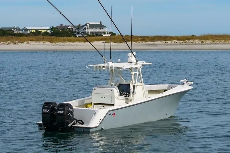 Slide: The Image of SeaVee 322z 2020 - 14
