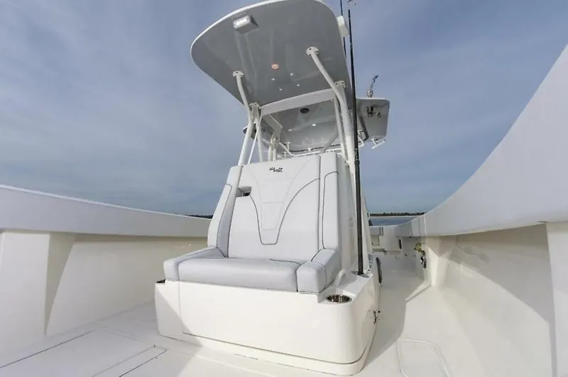 Slide: The Image of SeaVee 322z 2020 - 21