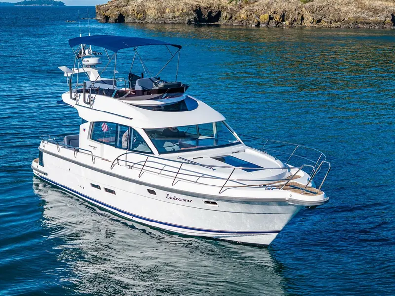 Slide: The Image of Nimbus 405 Flybridge 2023 - 2