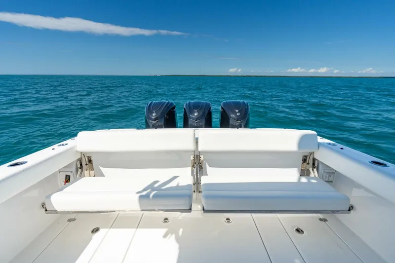 Slide: The Image of Everglades 375 Center Console 2025 - 11