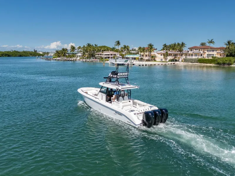 Slide: The Image of Everglades 375 Center Console 2025 - 2
