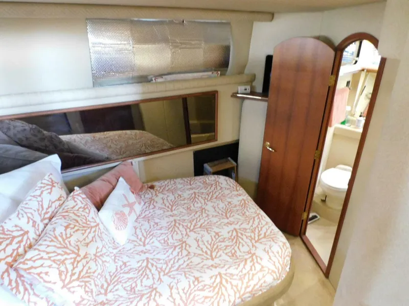Slide: The Image of Cruisers 3750 Motoryacht 2003 - 14