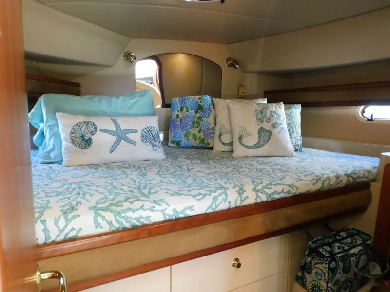 Slide: The Image of Cruisers 3750 Motoryacht 2003 - 18