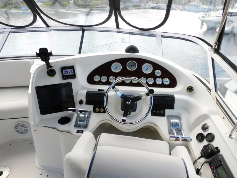 Slide: The Image of Cruisers 3750 Motoryacht 2003 - 27