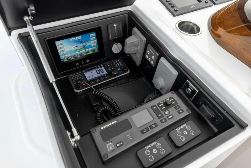 Slide: The Image of Viking 82 Convertible 2026 - 103