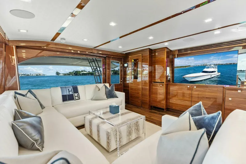 Slide: The Image of Viking 82 Convertible 2026 - 11