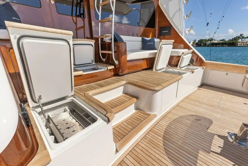 Slide: The Image of Viking 82 Convertible 2026 - 127