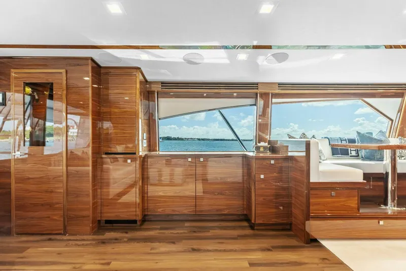 Slide: The Image of Viking 82 Convertible 2026 - 13