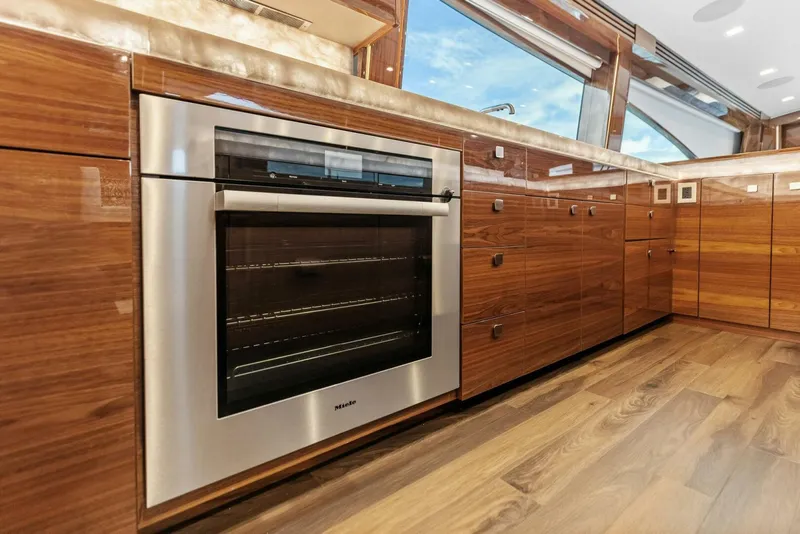 Slide: The Image of Viking 82 Convertible 2026 - 19