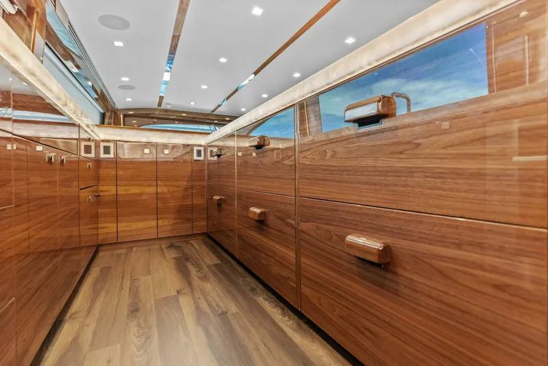 Slide: The Image of Viking 82 Convertible 2026 - 20