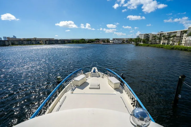 Slide: The Image of Hatteras 53 Yacht Fisherman 1978 - 18