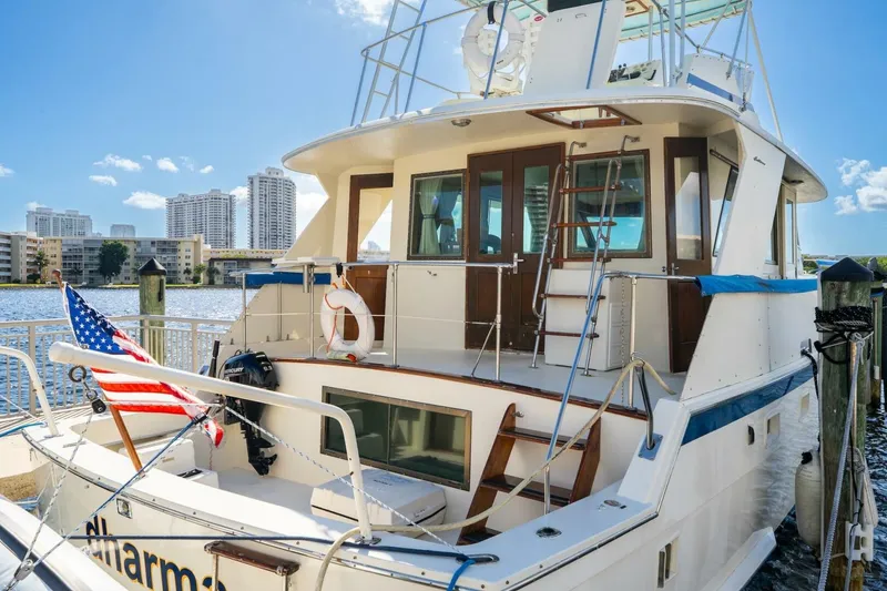 Slide: The Image of Hatteras 53 Yacht Fisherman 1978 - 35